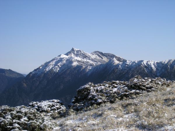 奇萊南峰望奇萊北峰