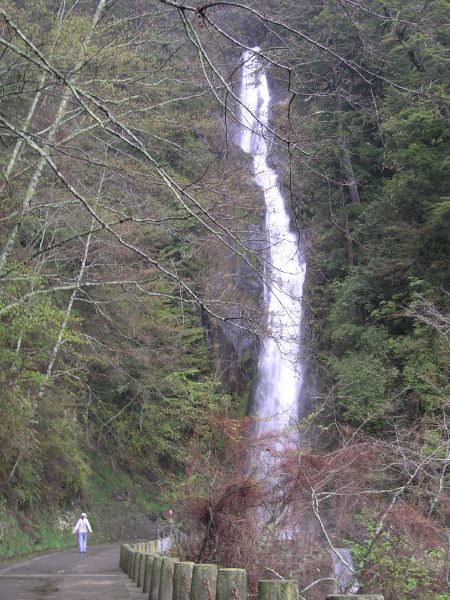 桃山瀑布（準備開始上山了）