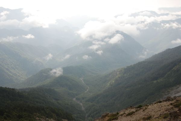 塔關山觀雲海